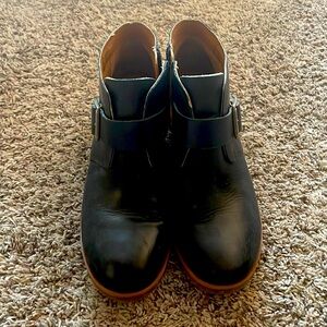 Korks low black buckle boots. 8.5